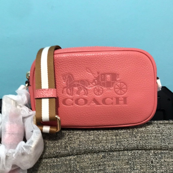 Coach Handbags - 🆕Coach Jes convertible belt bag